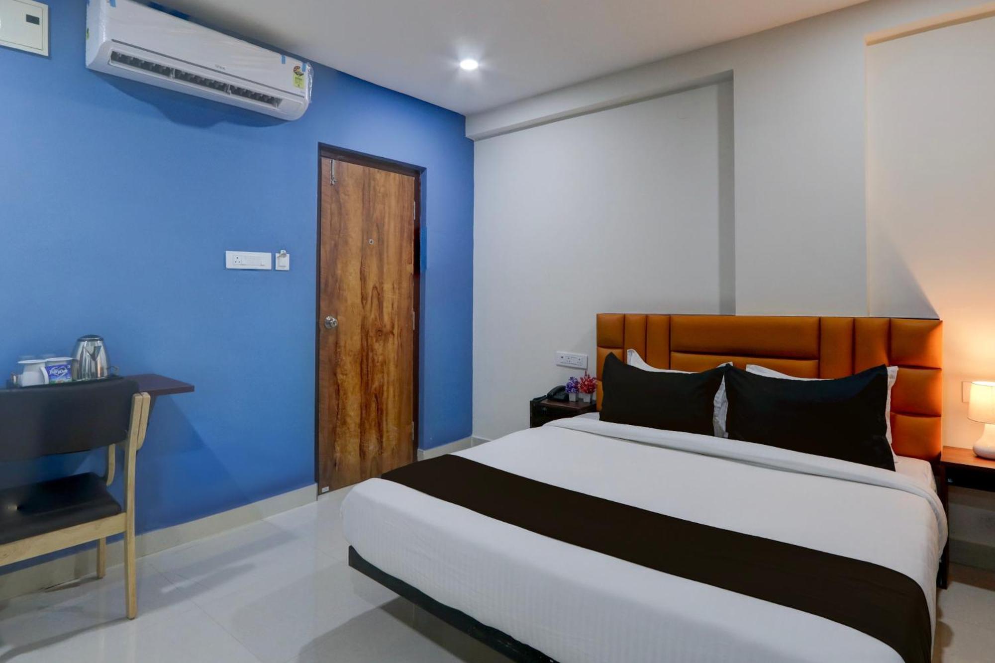 Super Townhouse The Cinco Bliss Near Ikea, Wells Forgo, Kims, Care Hospitals 호텔 하이데라바드 외부 사진