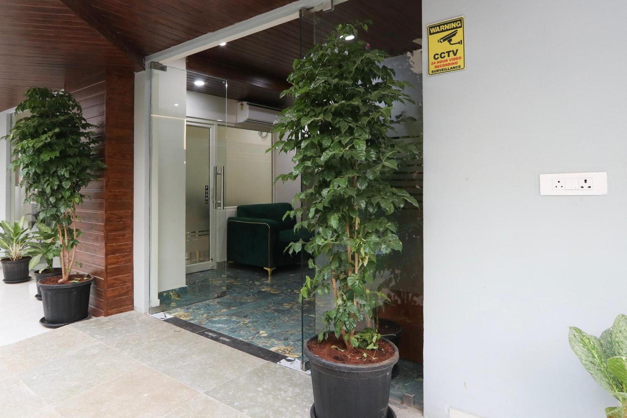 Super Townhouse The Cinco Bliss Near Ikea, Wells Forgo, Kims, Care Hospitals 호텔 하이데라바드 외부 사진