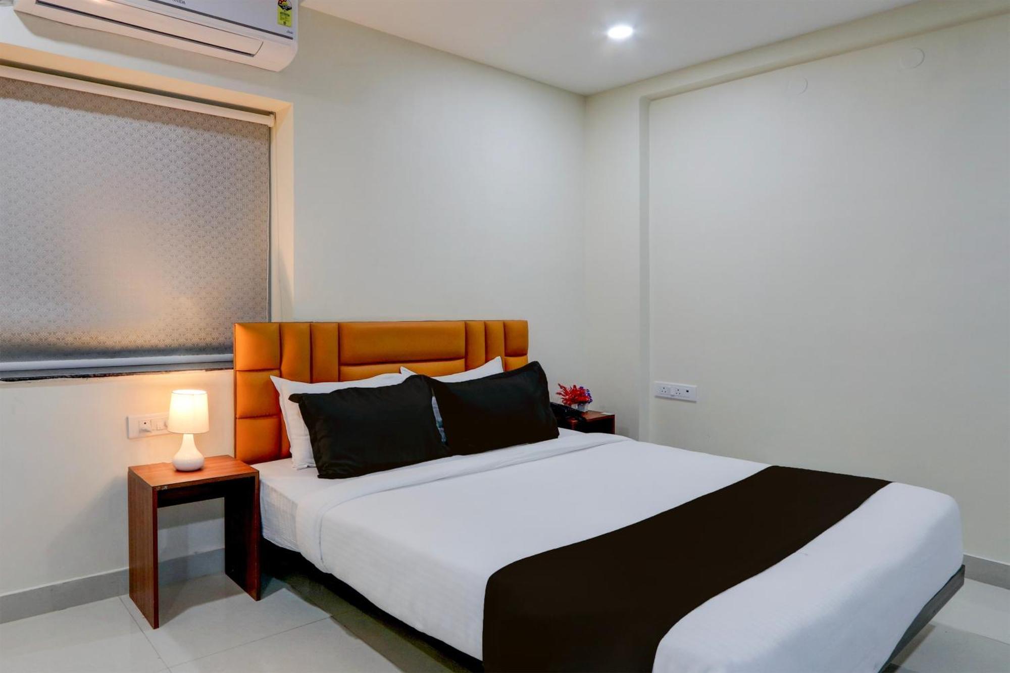 Super Townhouse The Cinco Bliss Near Ikea, Wells Forgo, Kims, Care Hospitals 호텔 하이데라바드 외부 사진