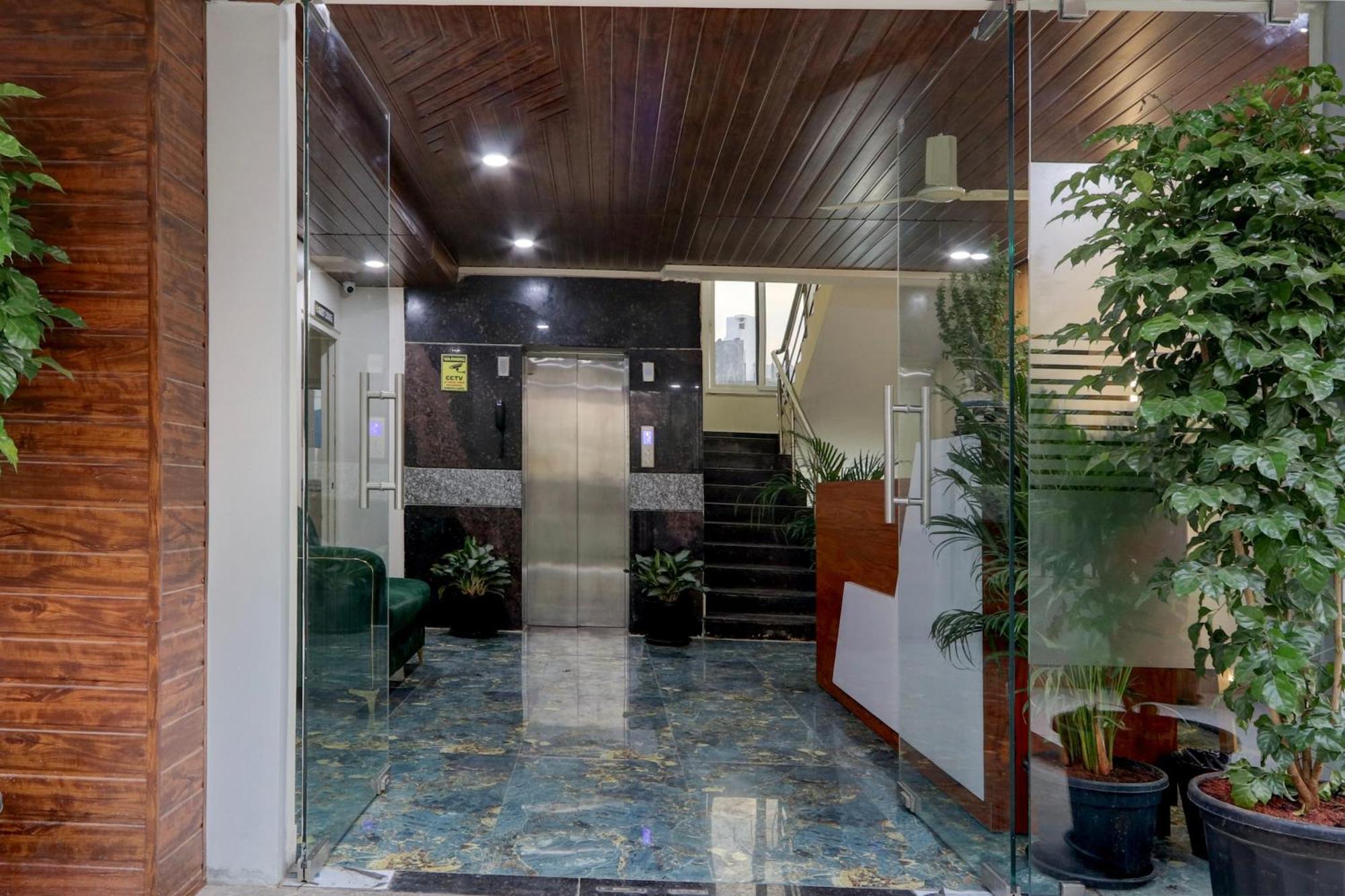 Super Townhouse The Cinco Bliss Near Ikea, Wells Forgo, Kims, Care Hospitals 호텔 하이데라바드 외부 사진
